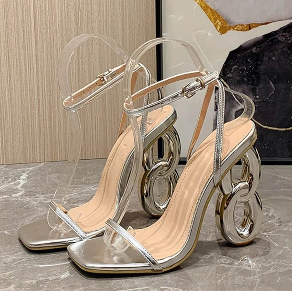❤️SOPHIA RICHIE SILVER HEELS☆ - Picture 3 of 5